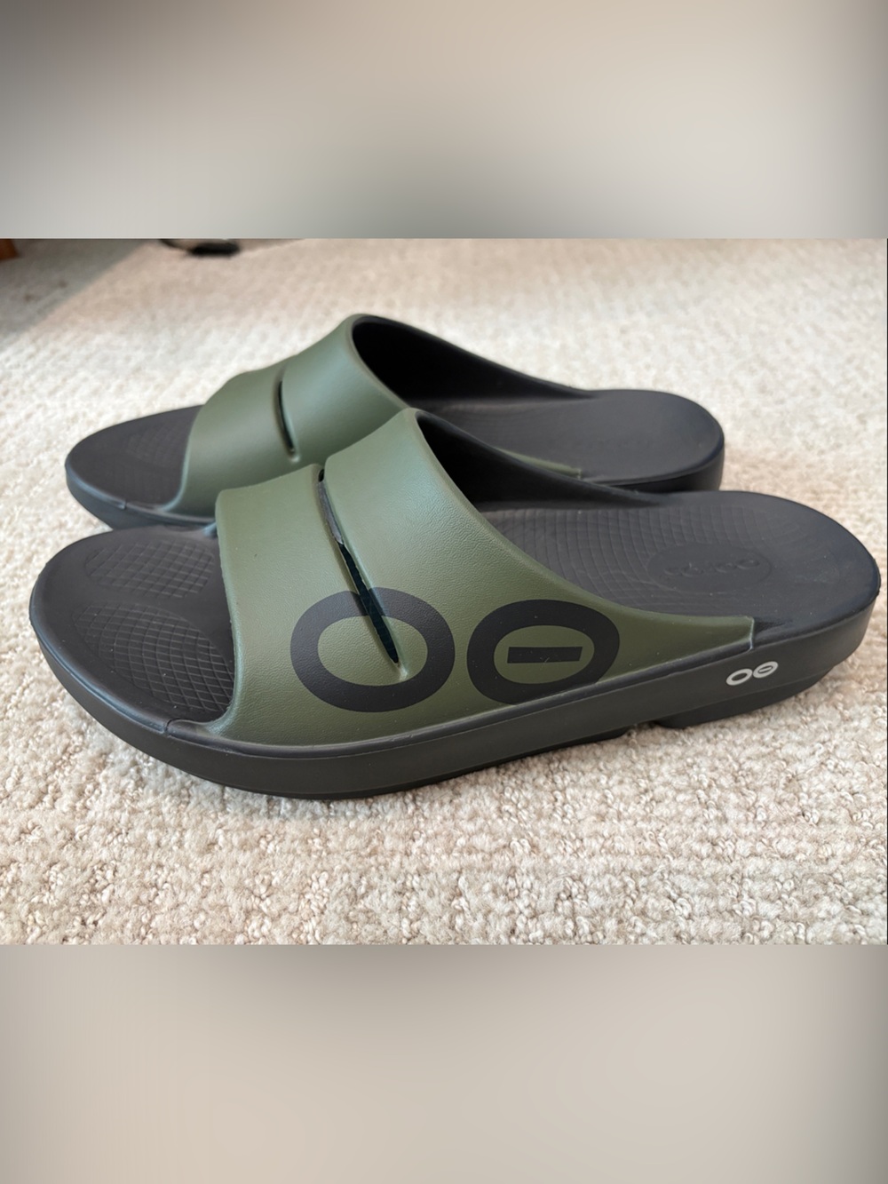 OOFOS Olive Green and Black Recovery Slide Sandals